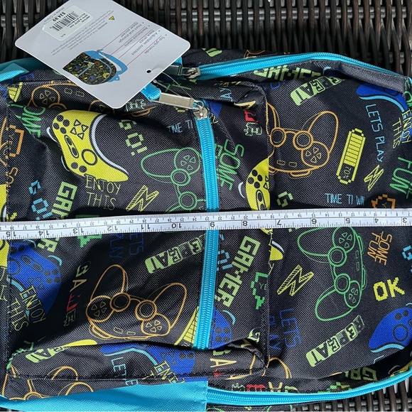 Backpack video game controller pattern - Picture 6 of 8